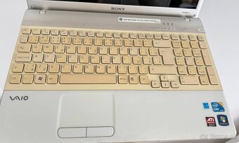SONY VAIO i3, 500gb,Čistý Windows 10 a Word,Excel,PowerP2024 - 3