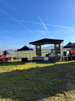 Pódium & ozvučenie & osvetlenie - 3