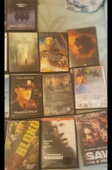 Predám vsh- dvd  za 15 eur, cd po 2 eur za 1 kus. - 3