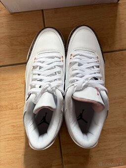 Air Jordan 3 Retro Neapolitan Dark Mocha - 3