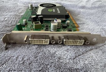 Nvidia Quadro FX 1700 - 3