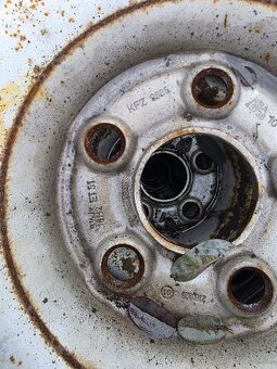 Plechové disky 5x120 r16 Transportér T5 - 3