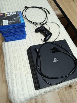 PlayStation  4 PRO 1 TB - 3