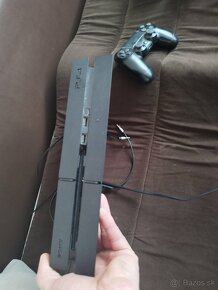 Predam PS4 s prislusenstvom - 3