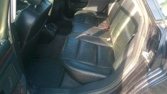 AUDI A8 4.2 220kw quattro tiptronic - díly, celek - 3