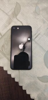 Predám iPhone še 2020 cena je za 90 Euro - 3