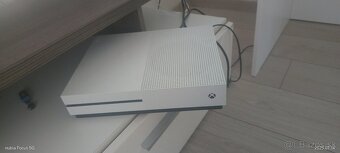Xbox One s - 3