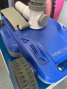 Automaticky bazenovy vysavac Flowclean Aquadrift - 3