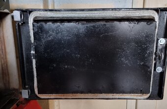 Predam drevosplynovaci , NEREZOVY kotol Verner25Kw. - 3