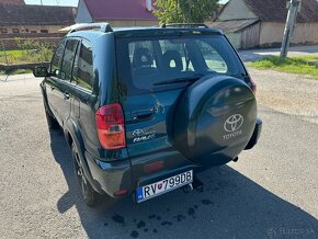 Rozpredam Toyota Rav4 2.0D 85kw 2003 - 3