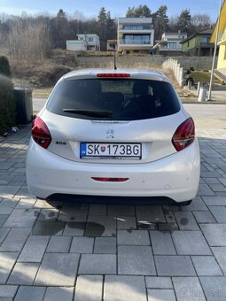 Predám Peugeot 208 - 3