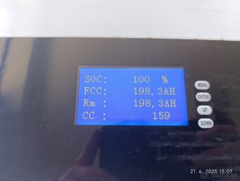 Predám batériu a 2x 5,5 kW menič na fotovoltiku - 3