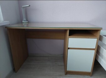 Študentský stôl - 3