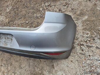 Predám zadný nárazník na Volkswagen Golf 7 VII krátky - 3