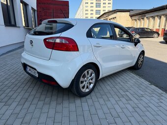 Kia Rio - 3