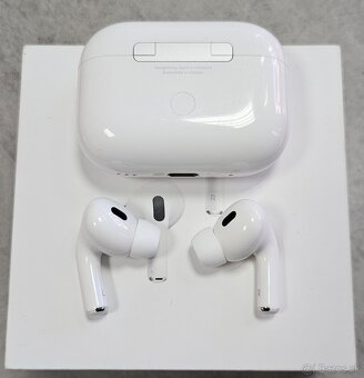 Apple AirPods Pro 2 - 3