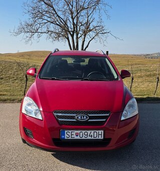 Kia Ceed 1.4 16V 77KW/105 koní R.V.11/2008 - 3