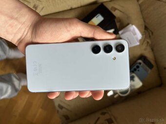 Samsung galaxy S24 - 3