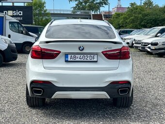 BMW X6  3.0 - 3