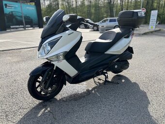 SYM GTS 300i - 3