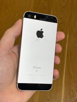 IPhone se 2016 zablokovaný - 3