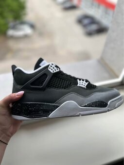 Air Jordan 4 Retro “Fear” - 3
