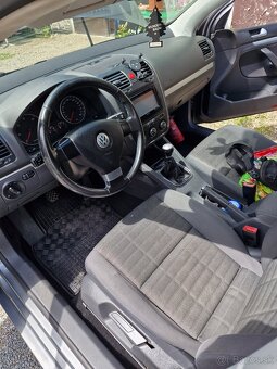 Volkswagen Golf 1,9tdi 77kw 6 rýchlostný - 3