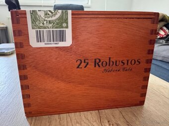 Cigary Cohiba Robustos 25ks balenie - 3