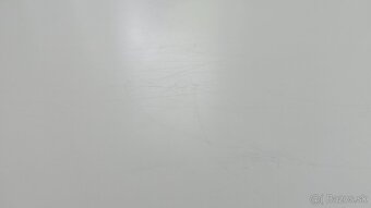 biely jedalensky stol 80×80cm, dubove nohy - 3