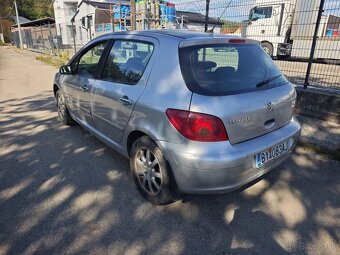 Peugeot 307 - 3