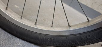 Skladaci bicykel s kosikom a svetlom - 3