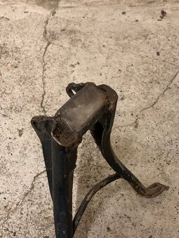 Hlavní stojan Jawa 50 Pionýr - 3