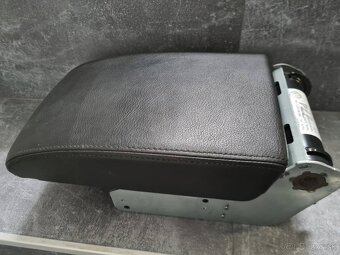 Kožená lakťová opierka VW Tiguan 5N, Mercedes Benz C - 3