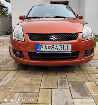 Predám Suzuki Swift s benzínovým motorom 1.3i a výkonom 67kw - 3