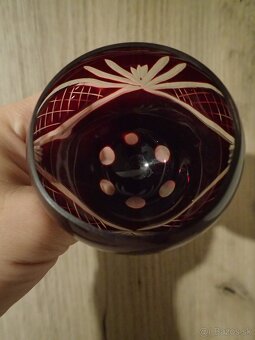 Rubínové sklo poháre cca 9cm - 3
