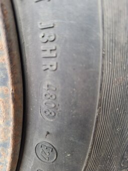 Predám zimné pneu berlingo - 3