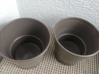 Keramické kvetináče, dva druhy - 3