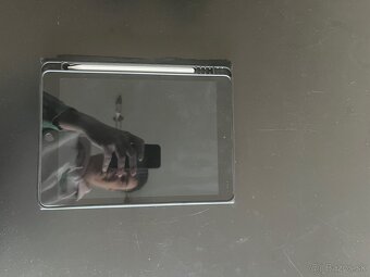 iPad 8 128GB Space Gray (A12) + obal a Apple pancil 1.gen - 3