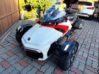 Predám Can Am Spyder F3 - 3
