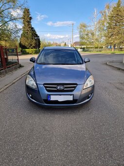 Kia Ceed 1,6 Crdi 85KW  2008 - 3
