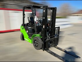 posledný nový vysokozdvižný vozík HC Forklift 2,5t 3,0m - 3