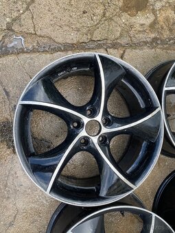 5x112 R18 ET35 8J - 3