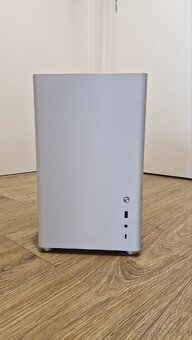Extra kvalitná PC mATX mini ITX skrinka Jonsbo D30 - 3