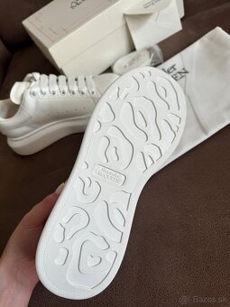 Alexander McQueen - 3