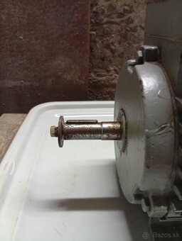 Malý elektromotor - 3
