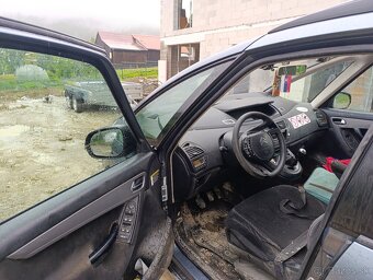 Predám Citroen Picasso c4 - 3
