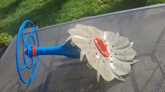 Bazénový vysávač ZANDER - 3