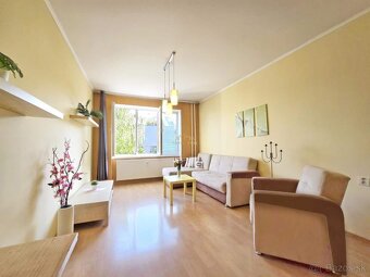 Väčší zariadený 2-izb. byt 56m² blízko CENTRA / Južná trieda - 3