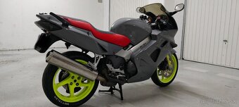 Honda VFR 800 FI - 3