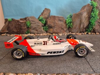 Prodám model 1:18 Indycar Penske - 3